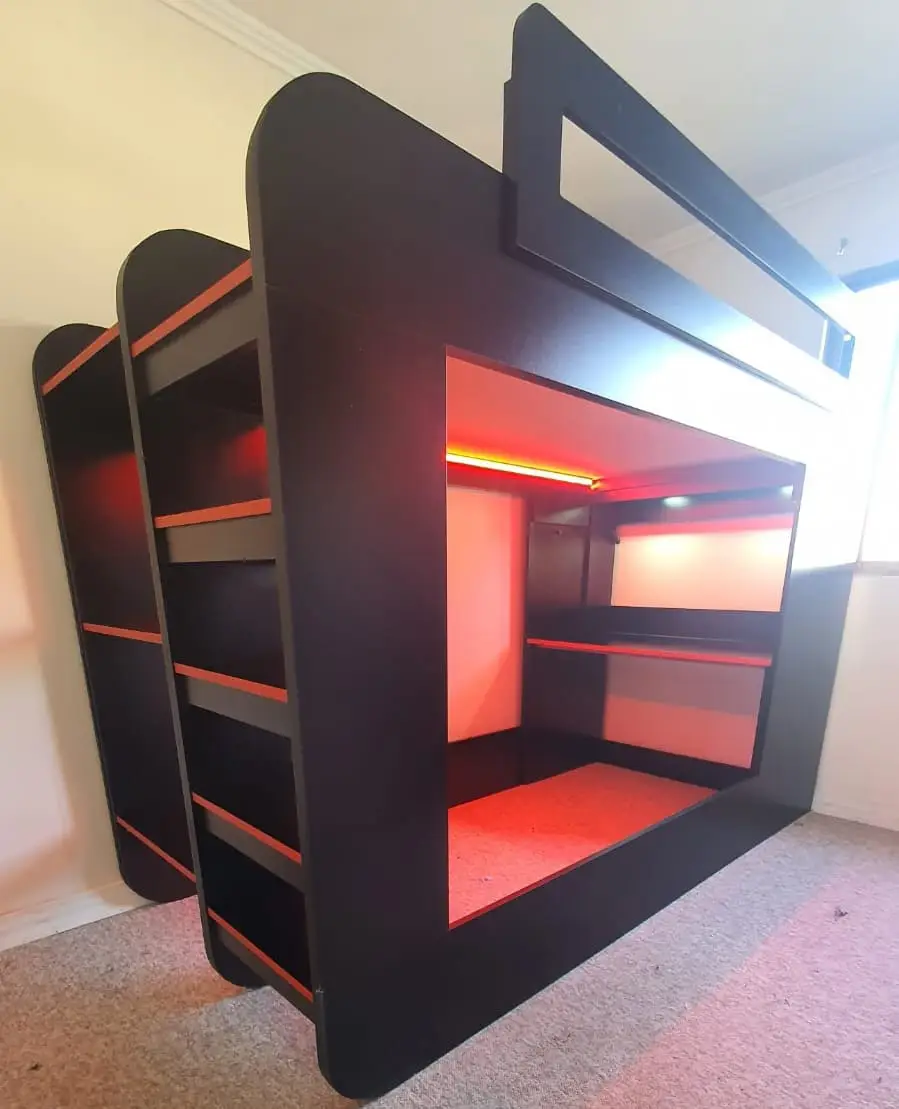 camarote gamer con escritorio