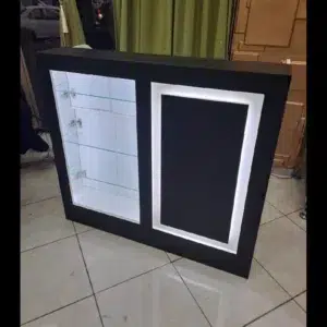 recepcion con exhibidor